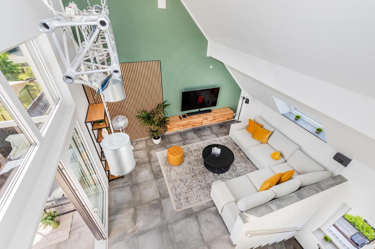 Svyvo - Cozy Serviced Near Cologne & Bonn *
