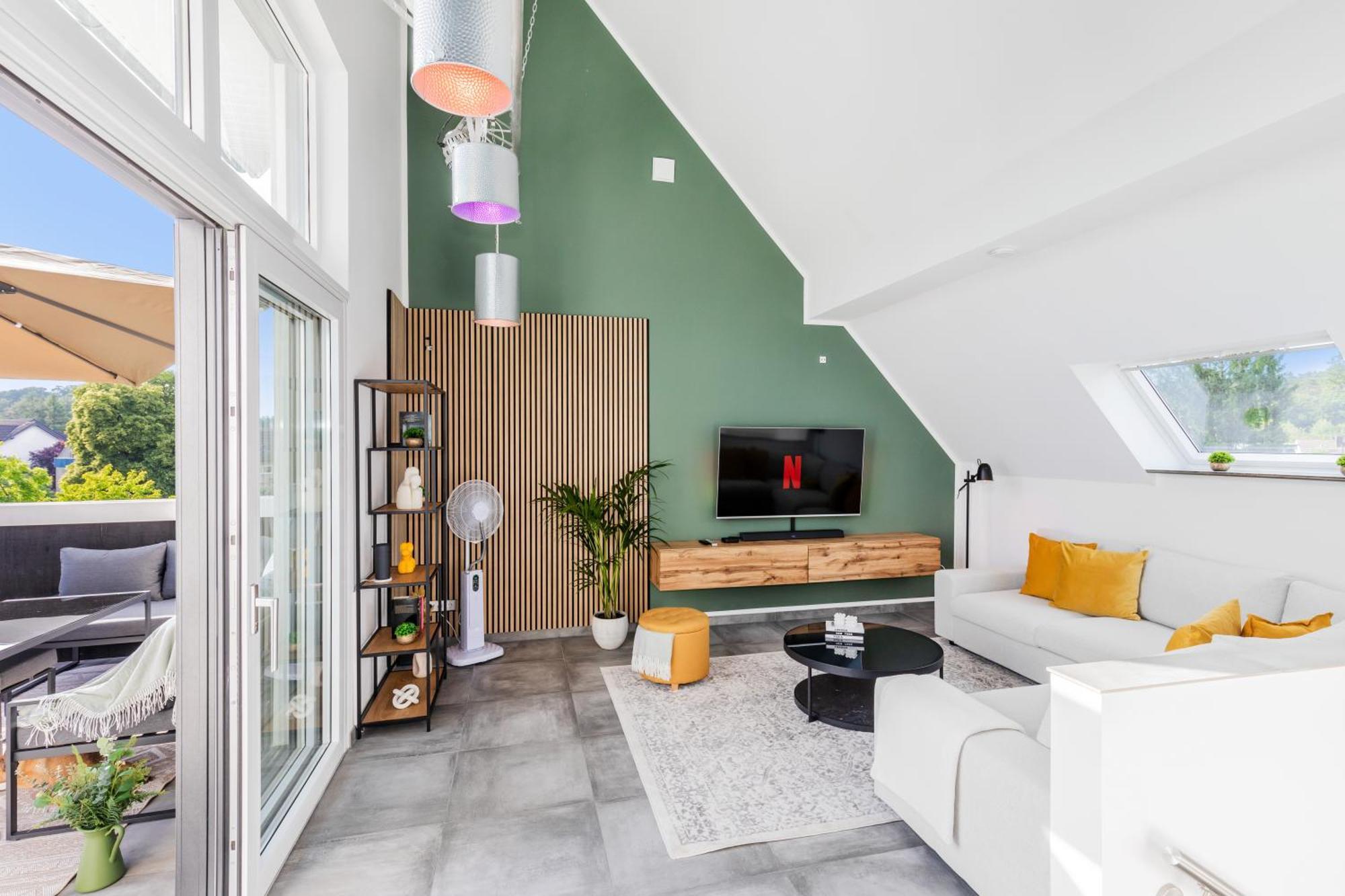 Svyvo - Cozy Serviced Near Cologne & Bonn Apartment *